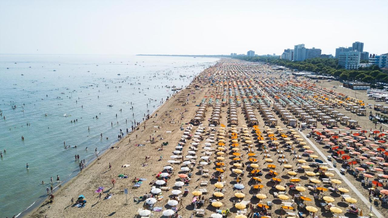 Villaggio Laura Lignano Sabbiadoro Extérieur photo